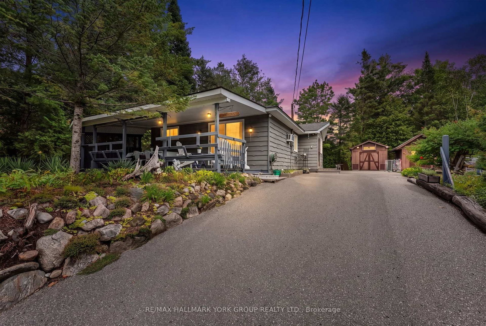 1085 River Road E • Wasaga Beach, ON photo 1