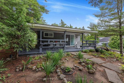 1085 River Road E • Wasaga Beach, ON photo 3