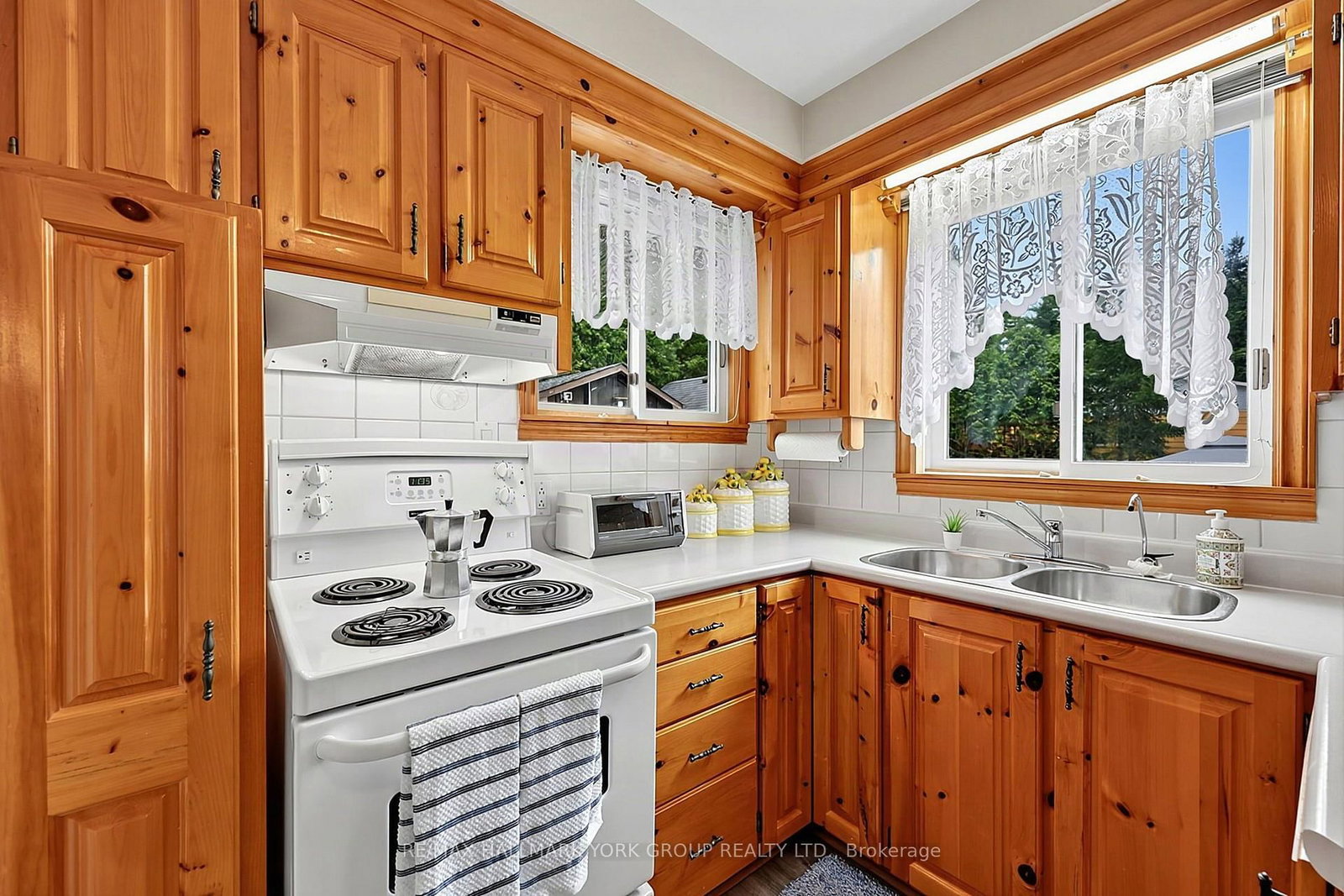 1085 River Road E • Wasaga Beach, ON photo 9