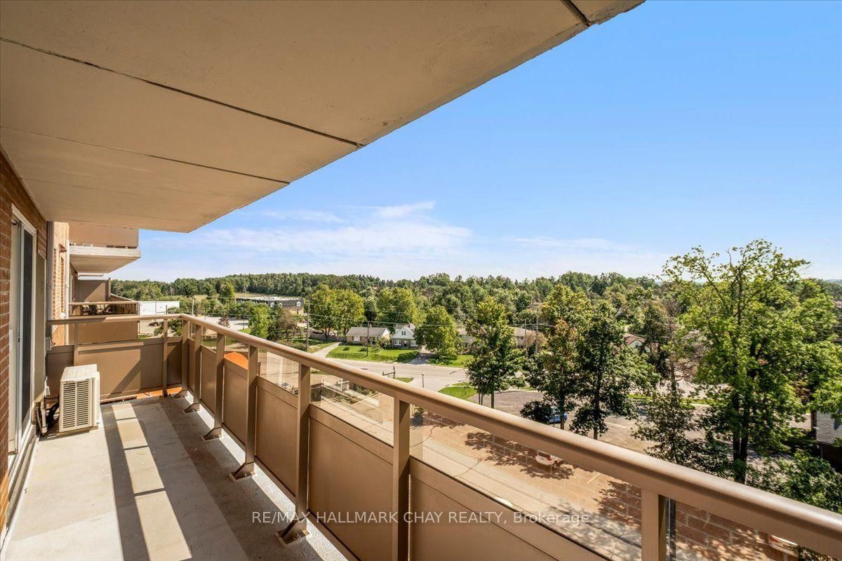 414 Blake Street • #706 • Barrie, ON photo 35