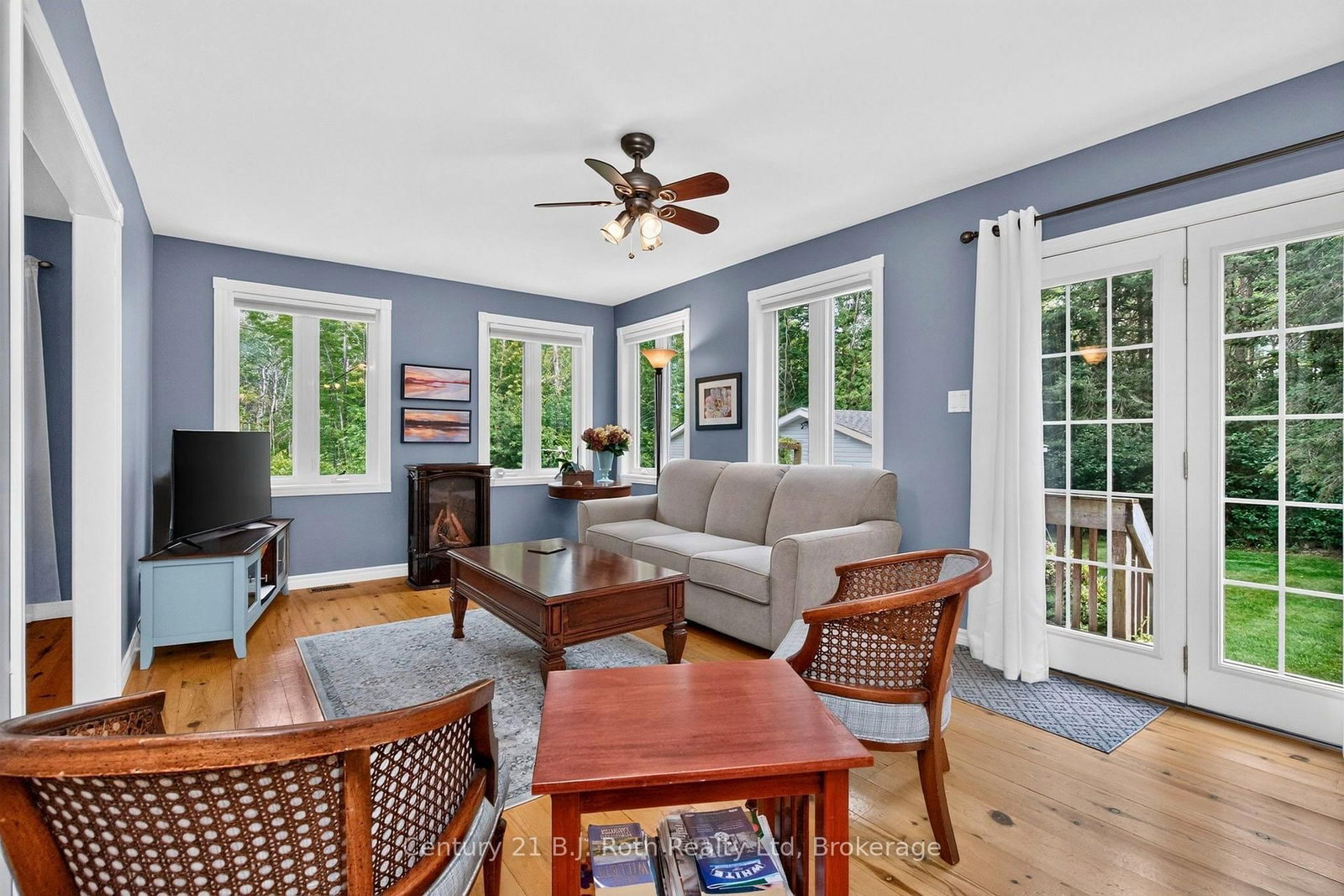 24 Crescent Drive • Tay, ON photo 14