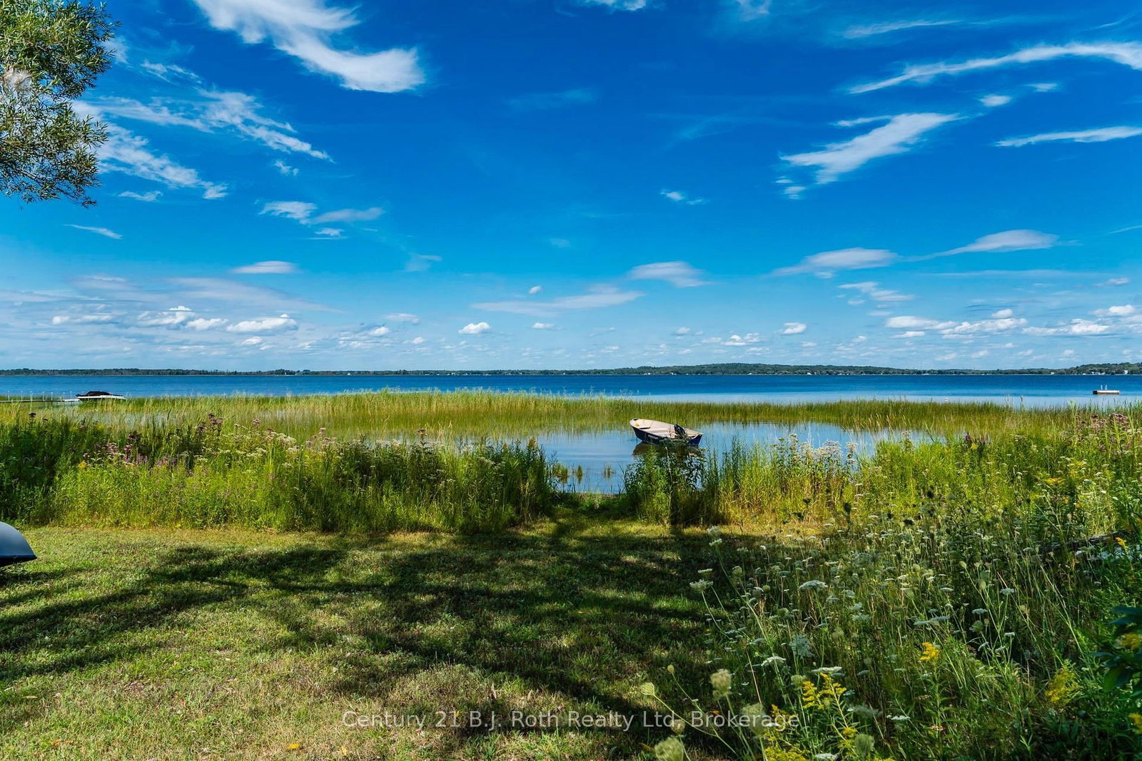 24 Crescent Drive • Tay, ON photo 4