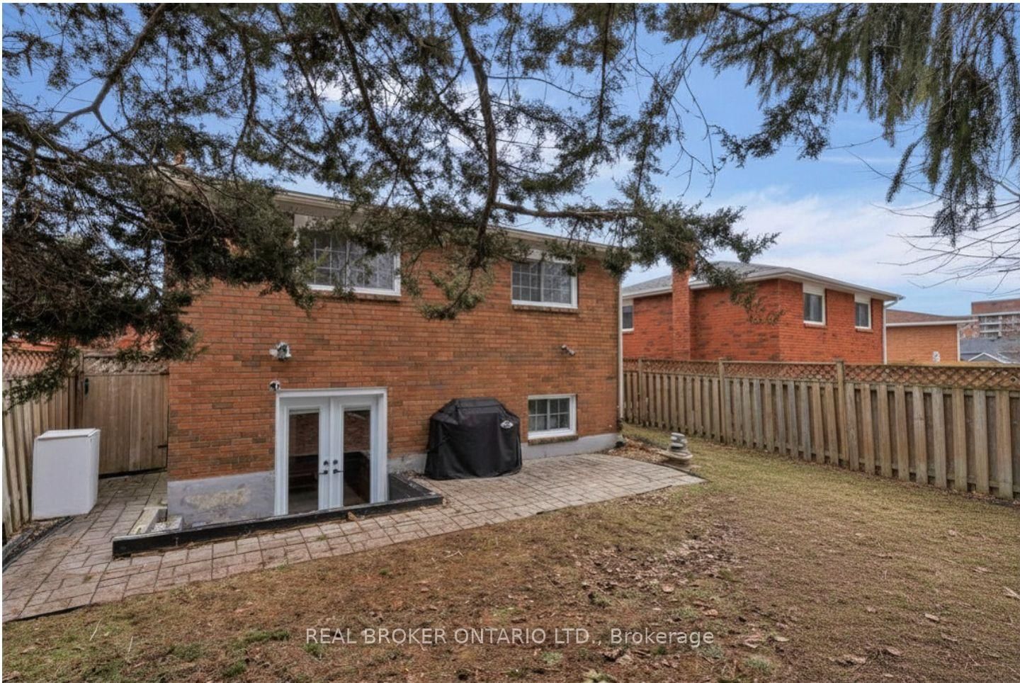 15 Buchanan Street • Barrie, ON photo 46