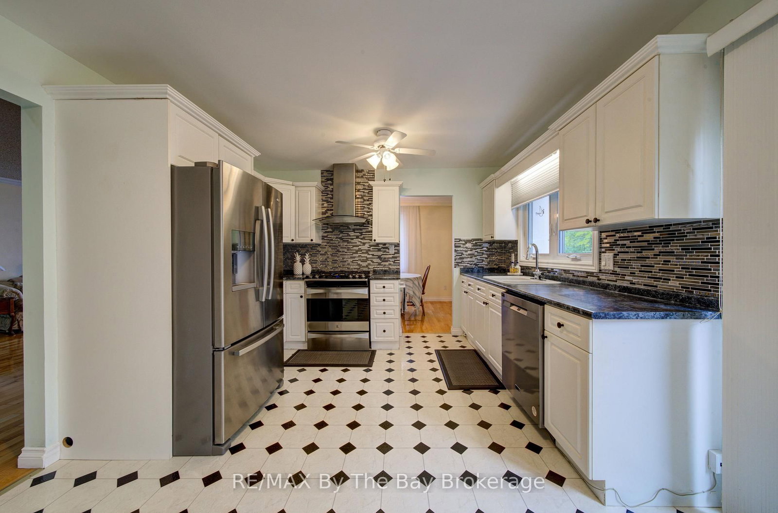 93 Frederick Drive • Wasaga Beach, ON photo 14