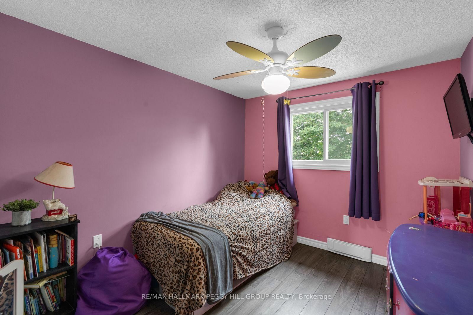 211 Hickling Trail • Barrie, ON photo 12