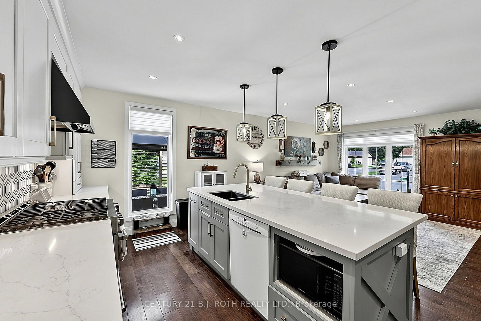 25 Glengrove Avenue • Oro-Medonte, ON photo 12