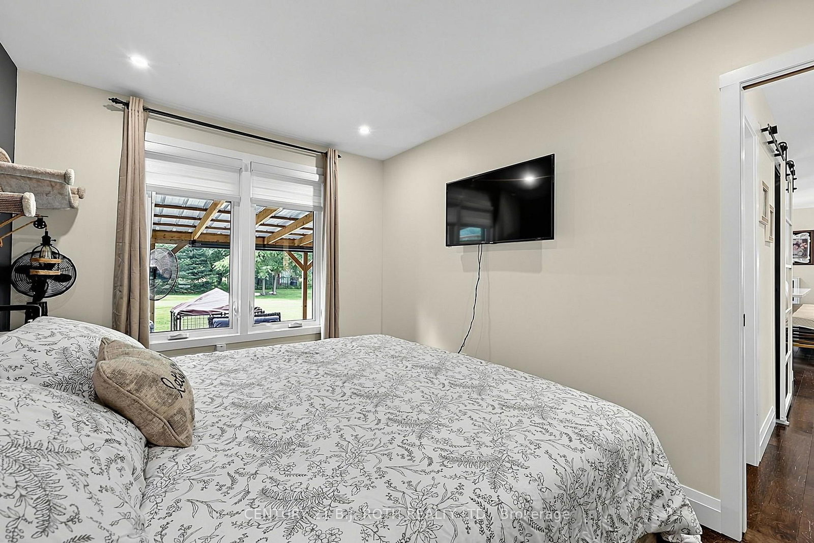 25 Glengrove Avenue • Oro-Medonte, ON photo 19