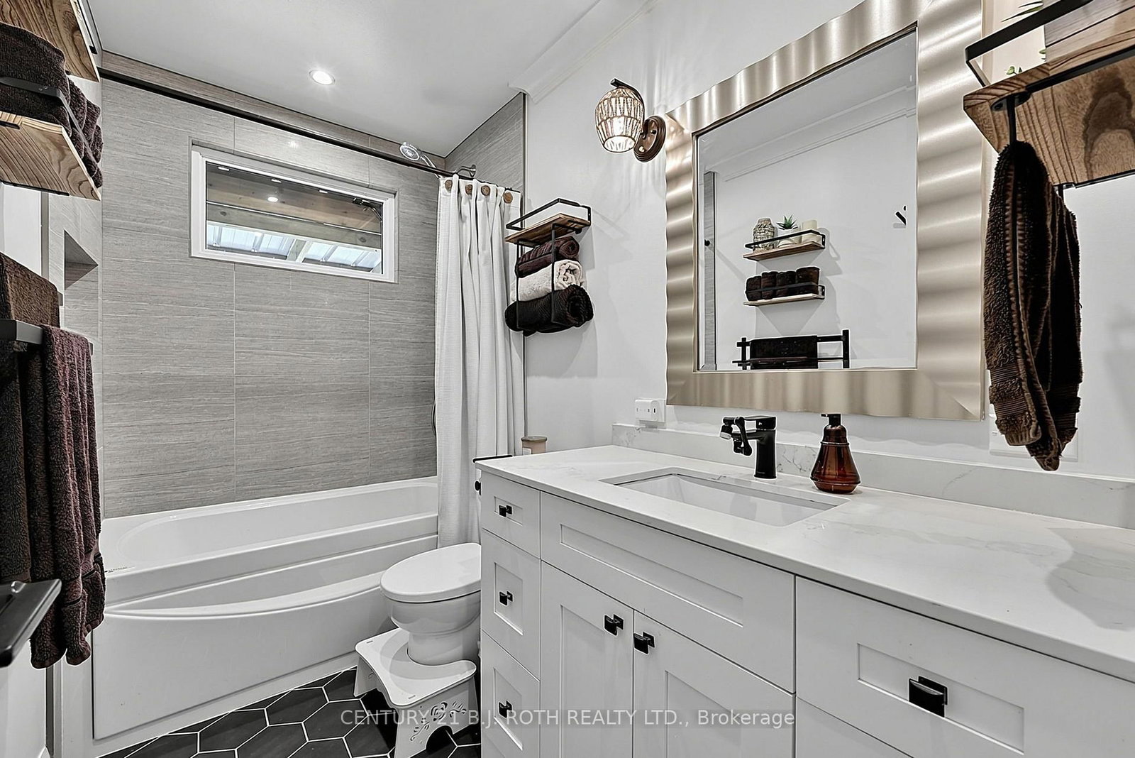 25 Glengrove Avenue • Oro-Medonte, ON photo 22