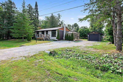 25 Glengrove Avenue • Oro-Medonte, ON photo 3
