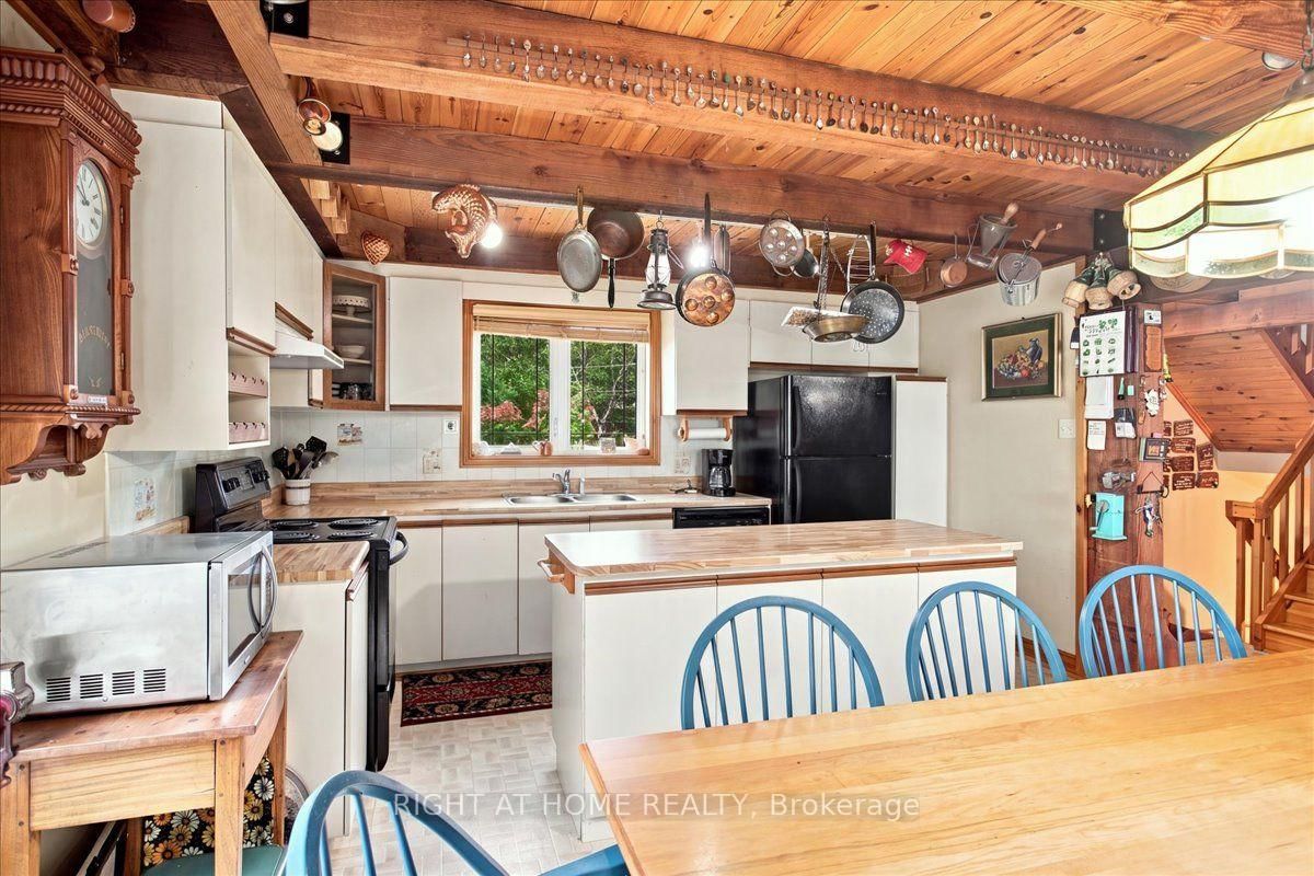 12 James Street • Tiny, ON photo 10