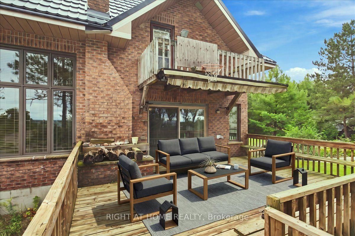 12 James Street • Tiny, ON photo 4