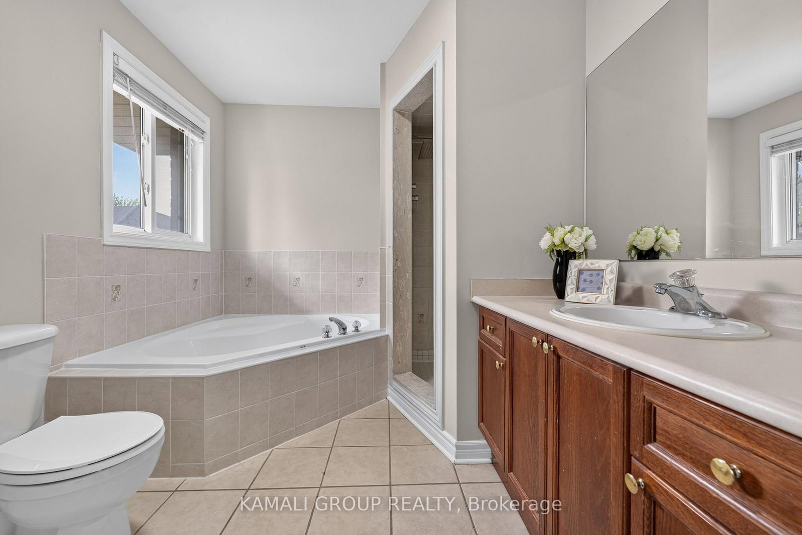 10 Rebecca Court • Barrie, ON photo 23