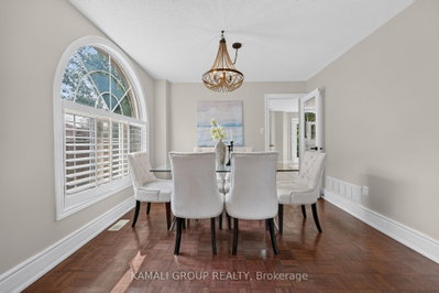 10 Rebecca Court • Barrie, ON photo 6