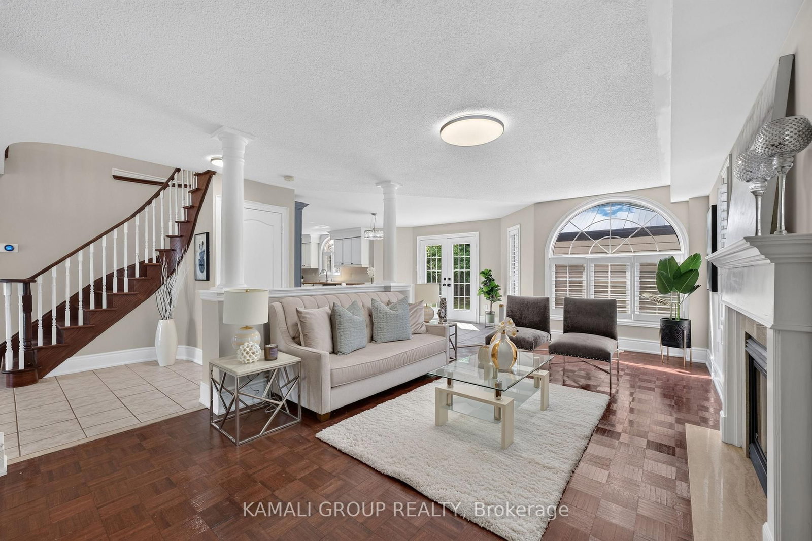 10 Rebecca Court • Barrie, ON photo 8