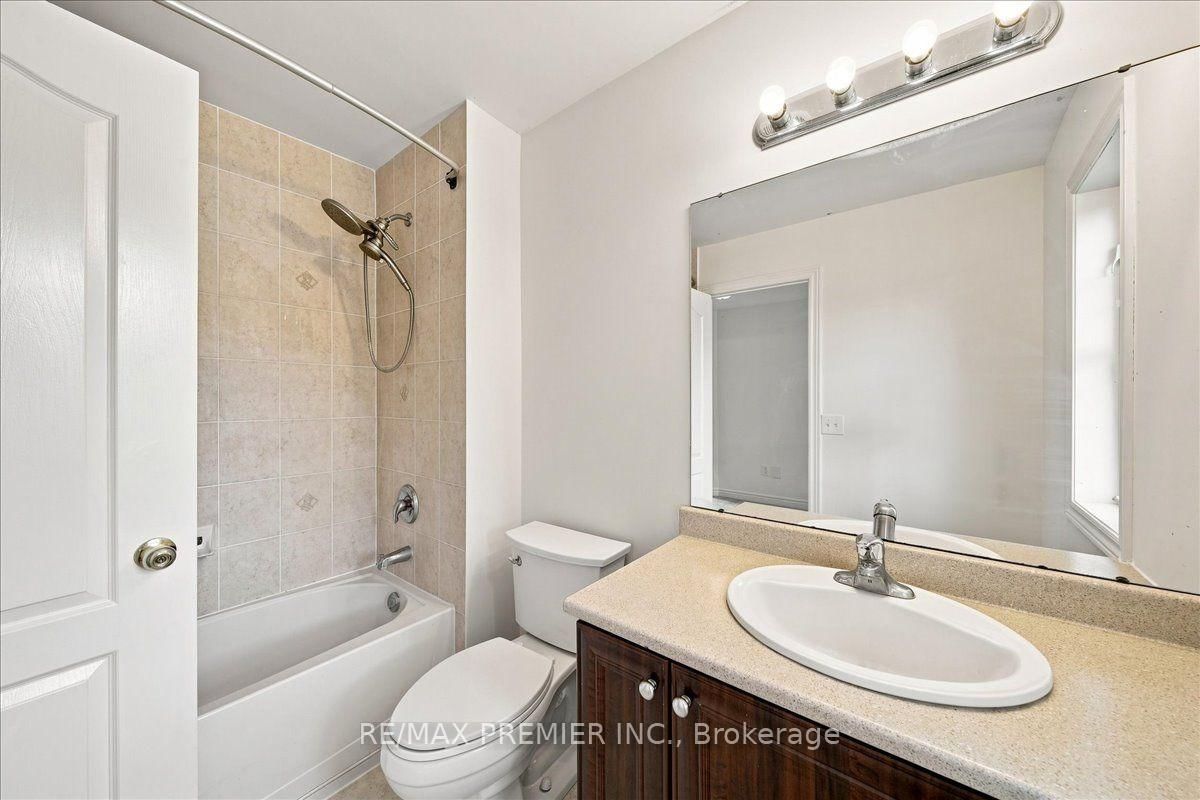 800 West Ridge Boulevard • #125 • Orillia, ON photo 17