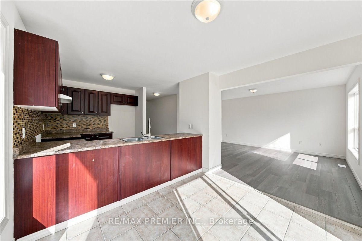 800 West Ridge Boulevard • #125 • Orillia, ON photo 8