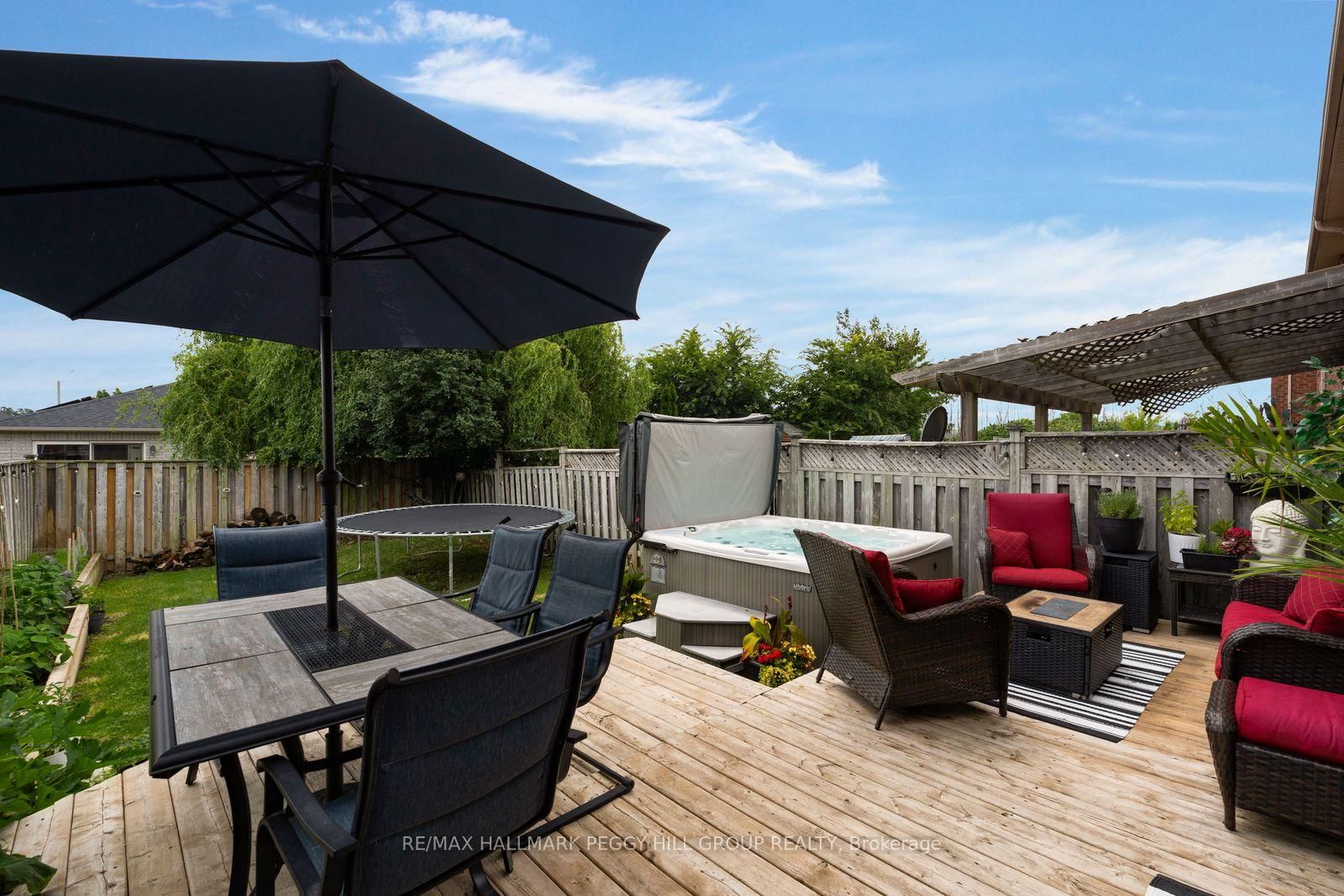 195 Dunsmore Lane • Barrie, ON photo 14
