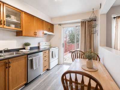 186 Pickett Crescent • Barrie, ON photo 5