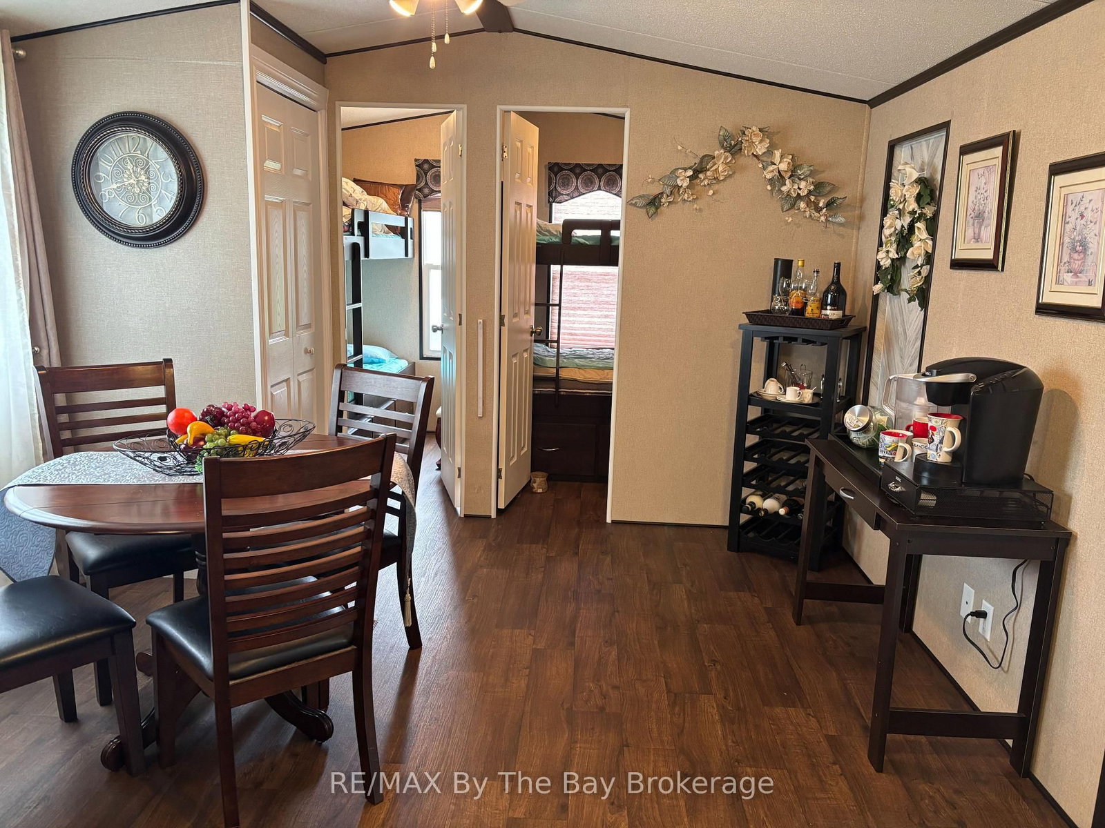 8 Kenora Trail • Wasaga Beach, ON photo 10