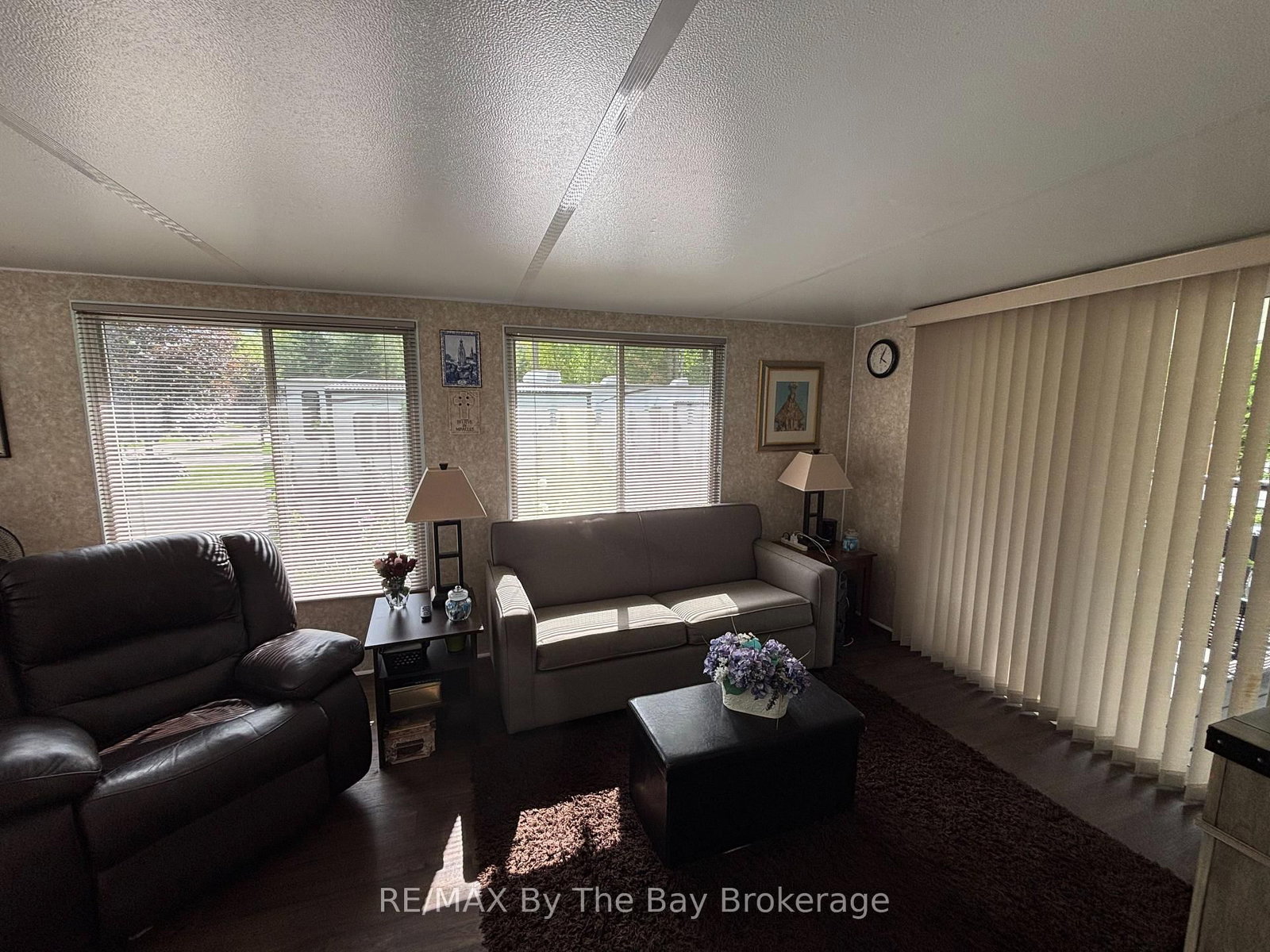 8 Kenora Trail • Wasaga Beach, ON photo 12