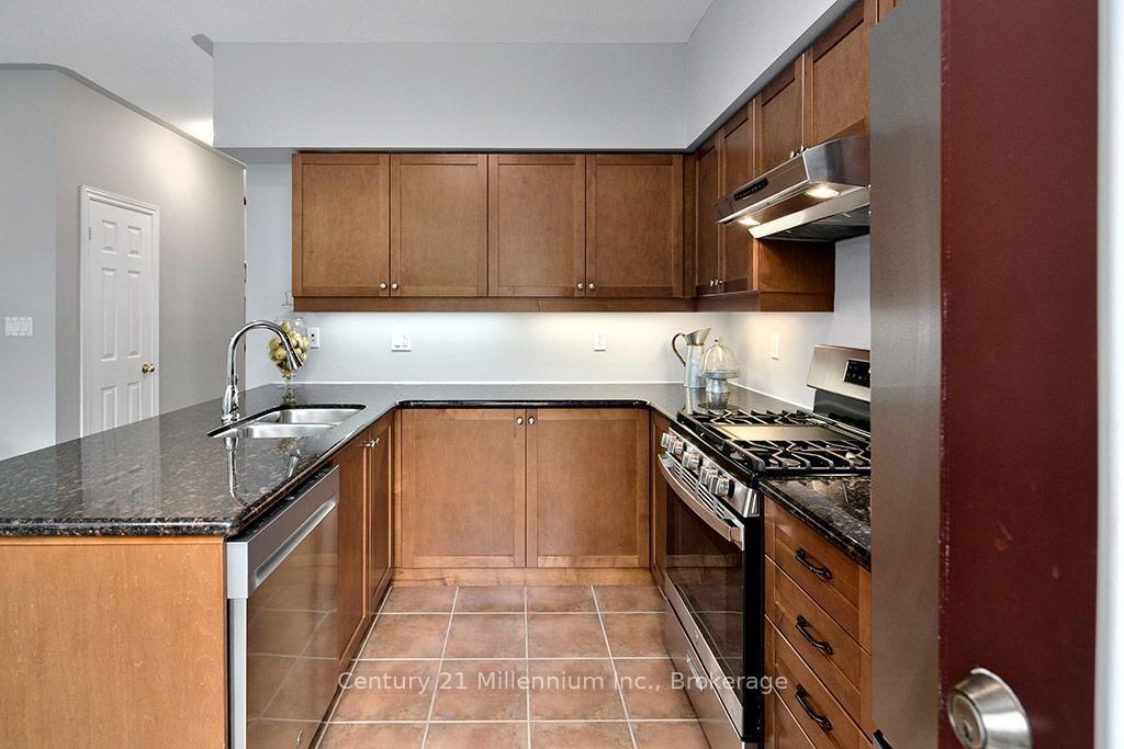 6 Wildrose Trail • Collingwood, ON photo 12