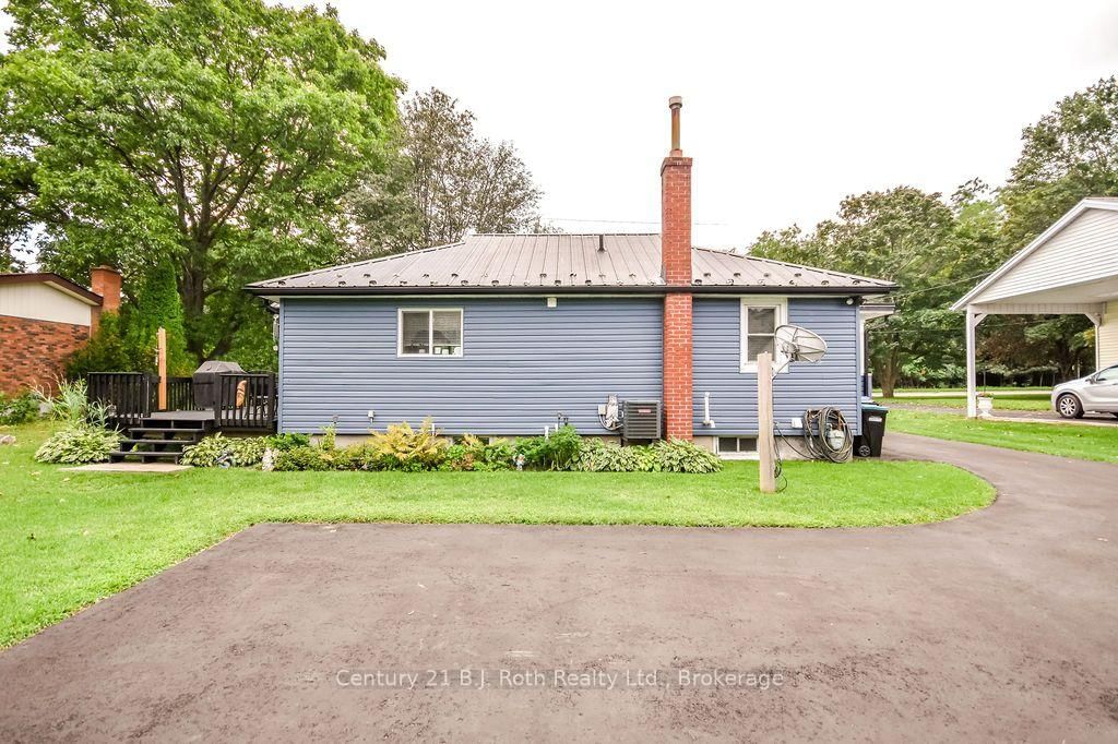 976 Yonge Street • Midland, ON photo 25