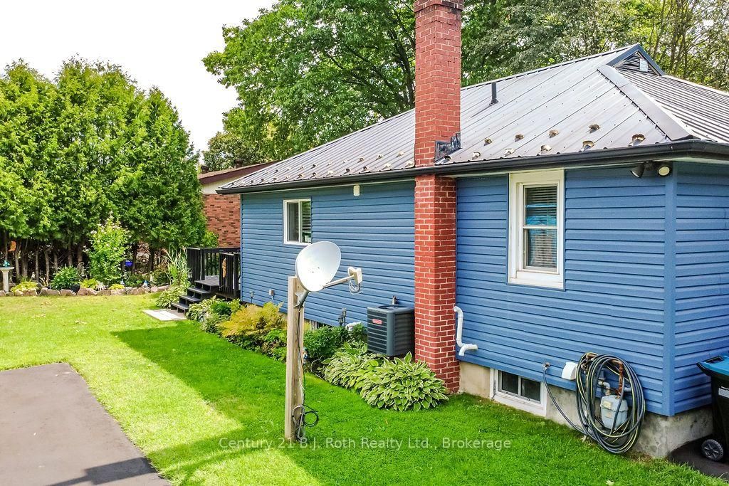 976 Yonge Street • Midland, ON photo 30