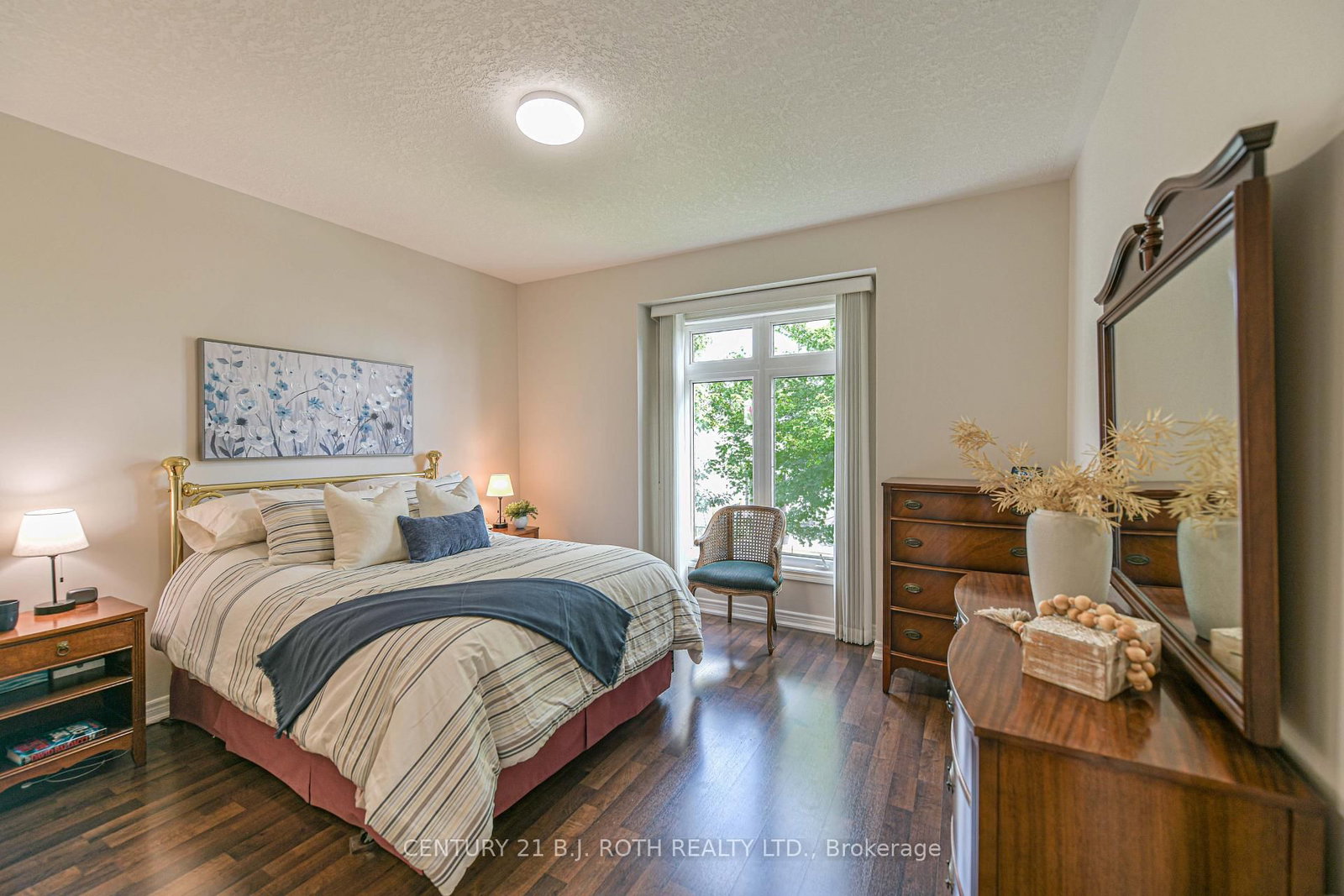 10 Canterbury Circle • Orillia, ON photo 16