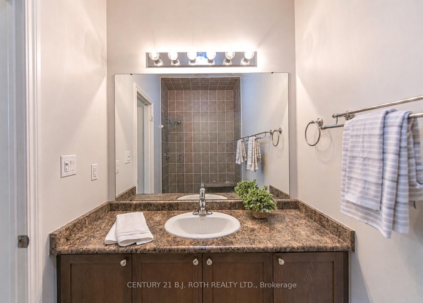 10 Canterbury Circle • Orillia, ON photo 19