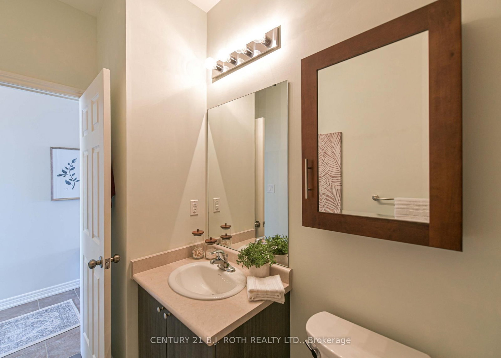 10 Canterbury Circle • Orillia, ON photo 23