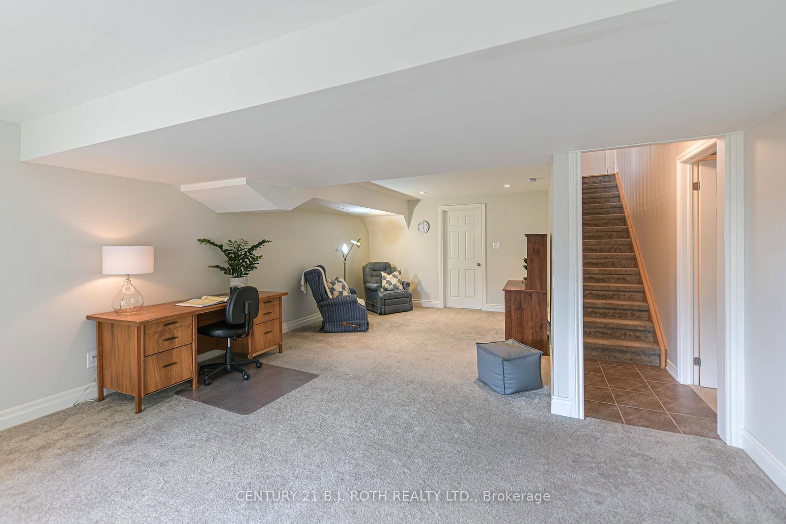10 Canterbury Circle • Orillia, ON photo 29