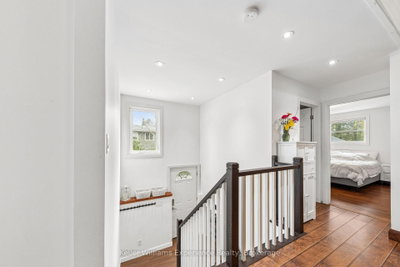 66 Albion Lane • Tiny, ON photo 3