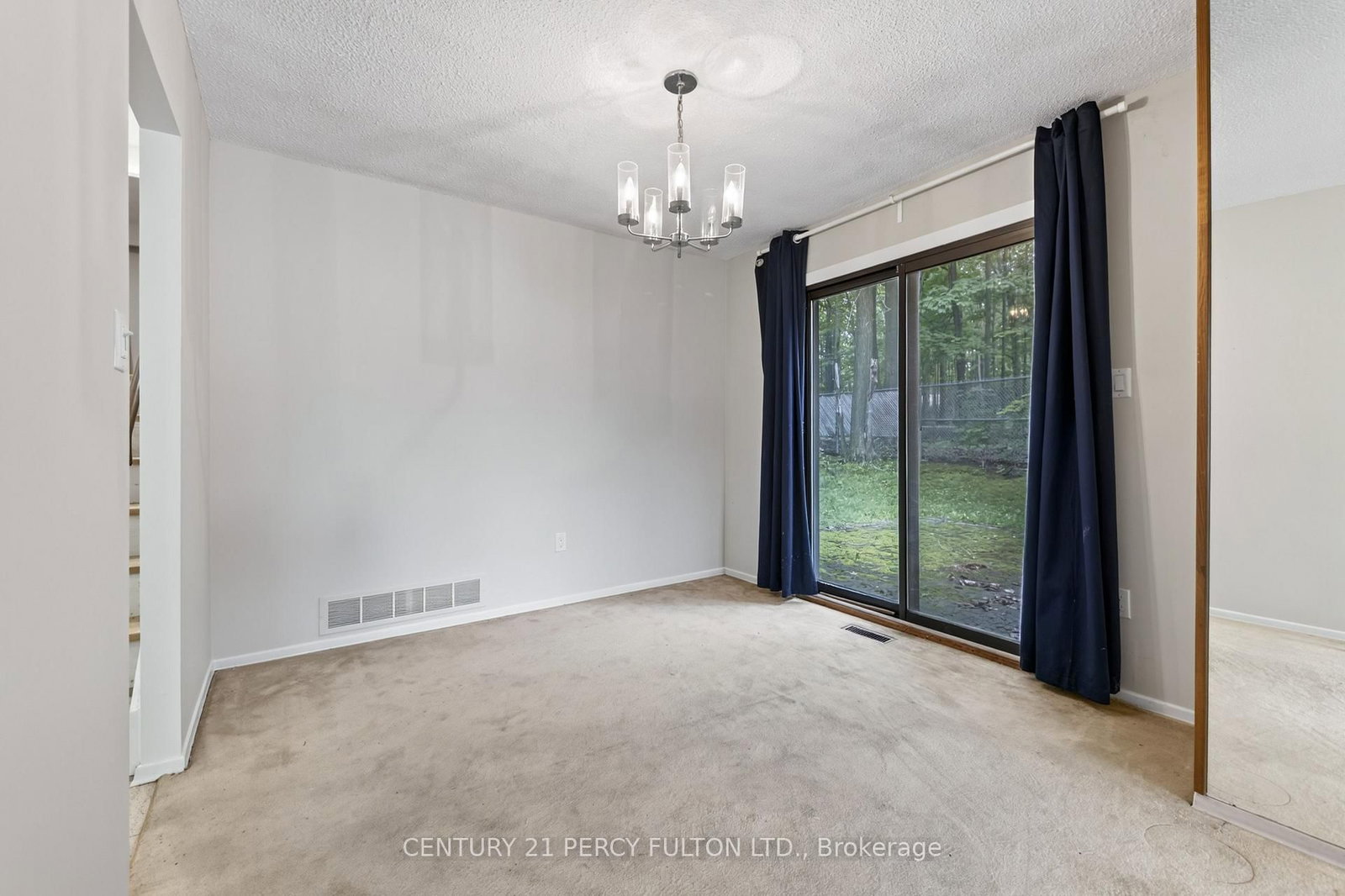 11 Aldergrove Circle • Barrie, ON photo 15