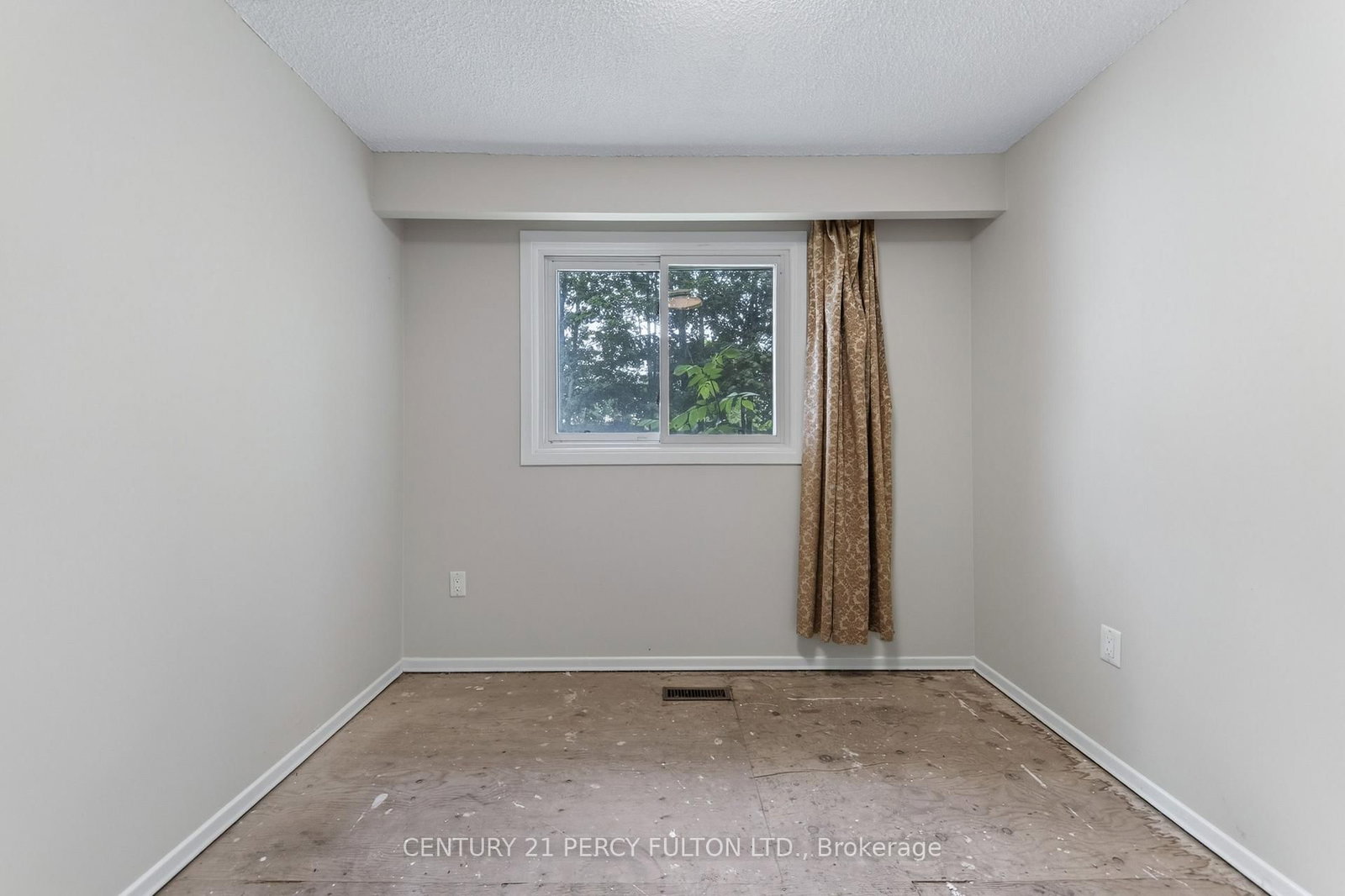 11 Aldergrove Circle • Barrie, ON photo 38