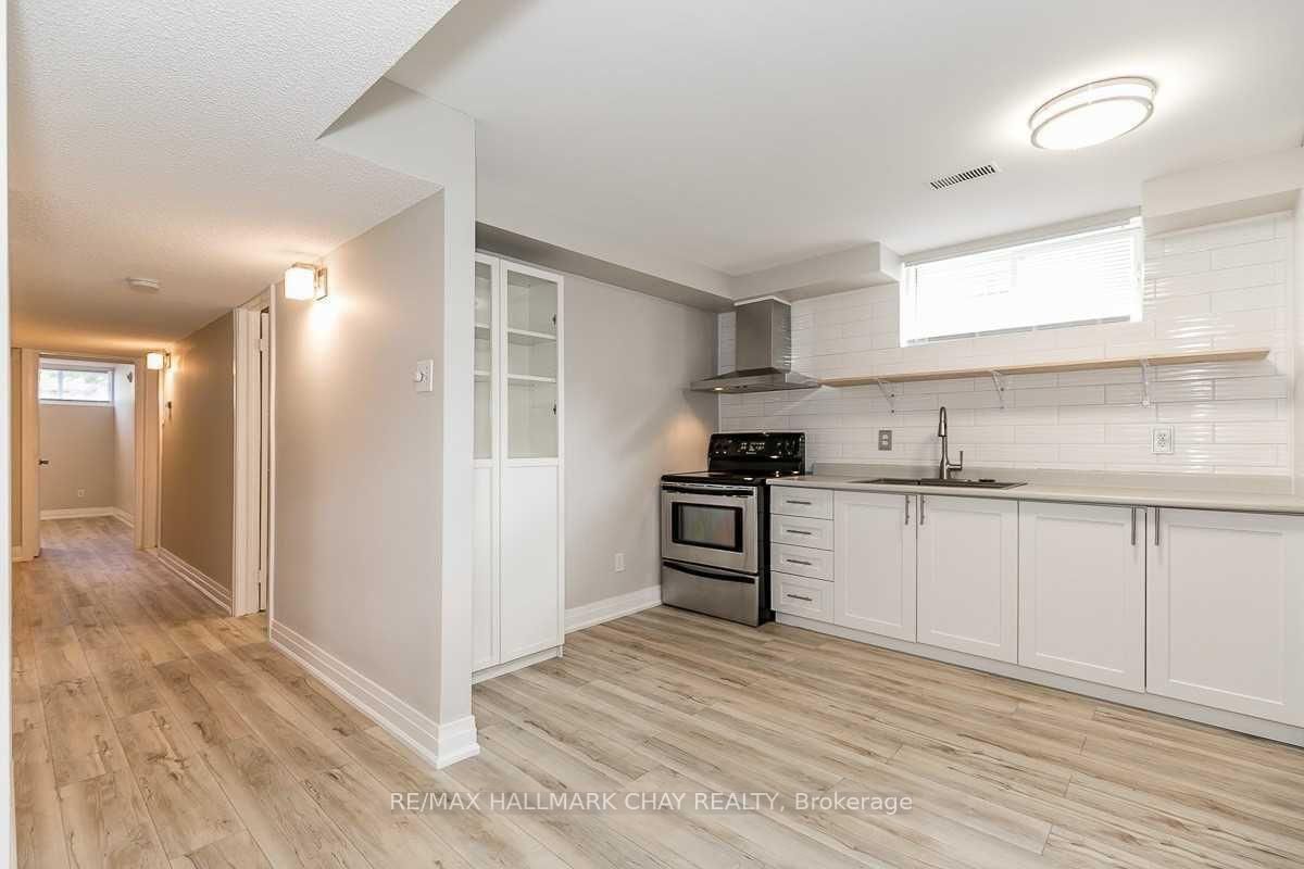 3 Buchanan Street • Barrie, ON photo 16