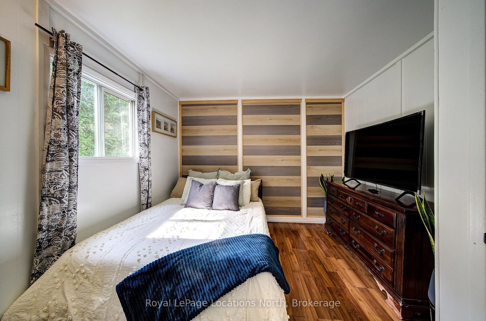 22 Balsam Street • Tiny, ON photo 16