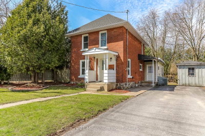 756 Quebec Street • Midland, ON photo 3
