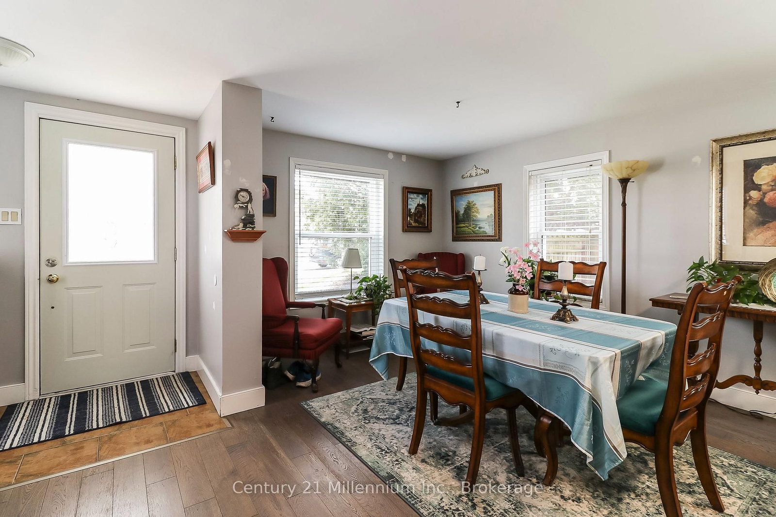 756 Quebec Street • Midland, ON photo 5