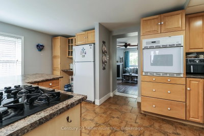 756 Quebec Street • Midland, ON photo 9