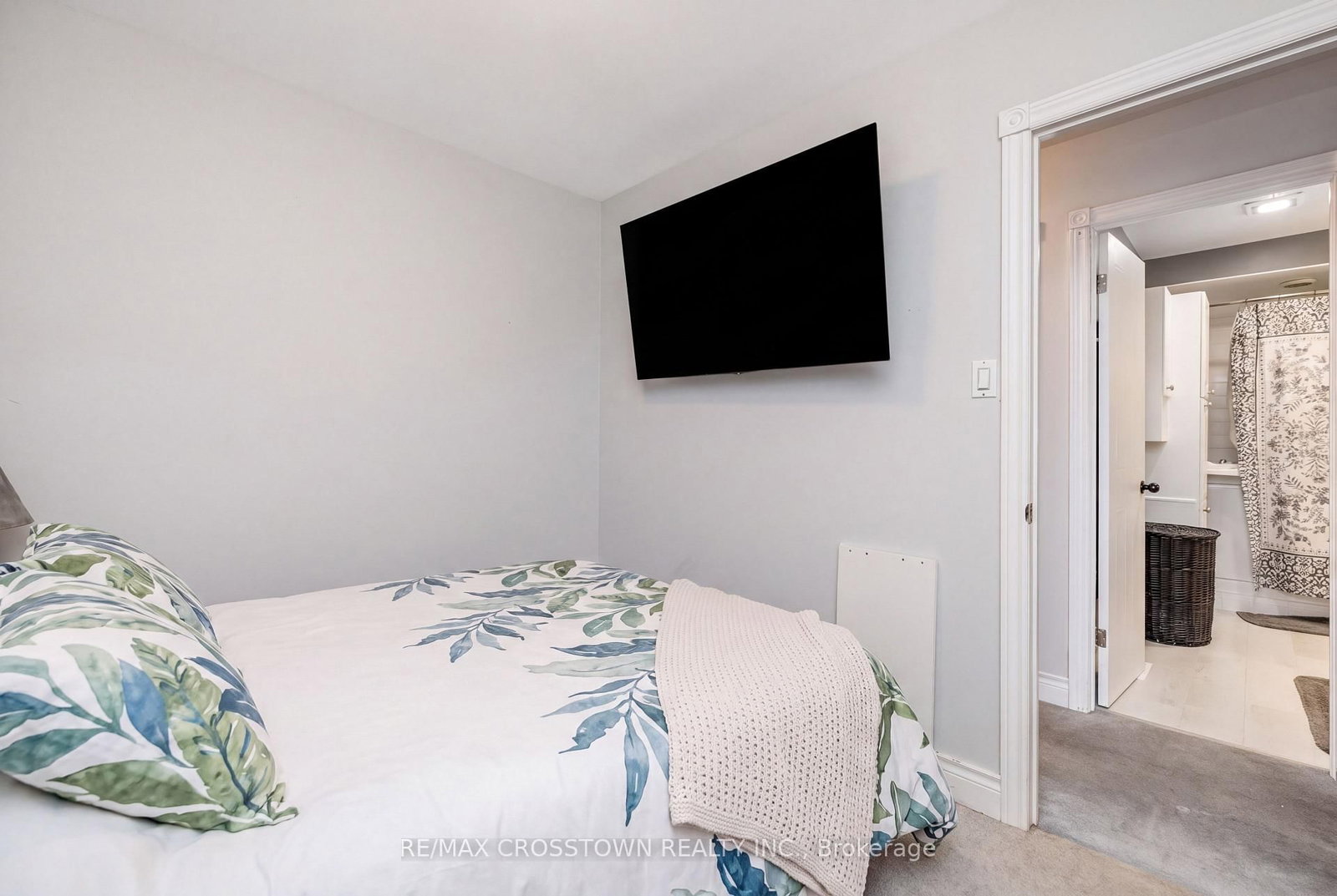 6 Ashdale Court • Barrie, ON photo 28