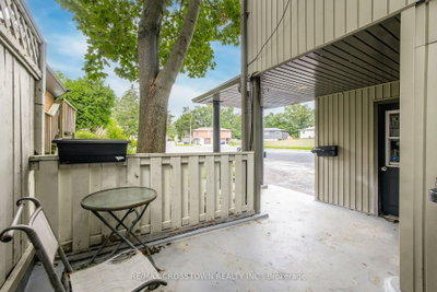 6 Ashdale Court • Barrie, ON photo 5