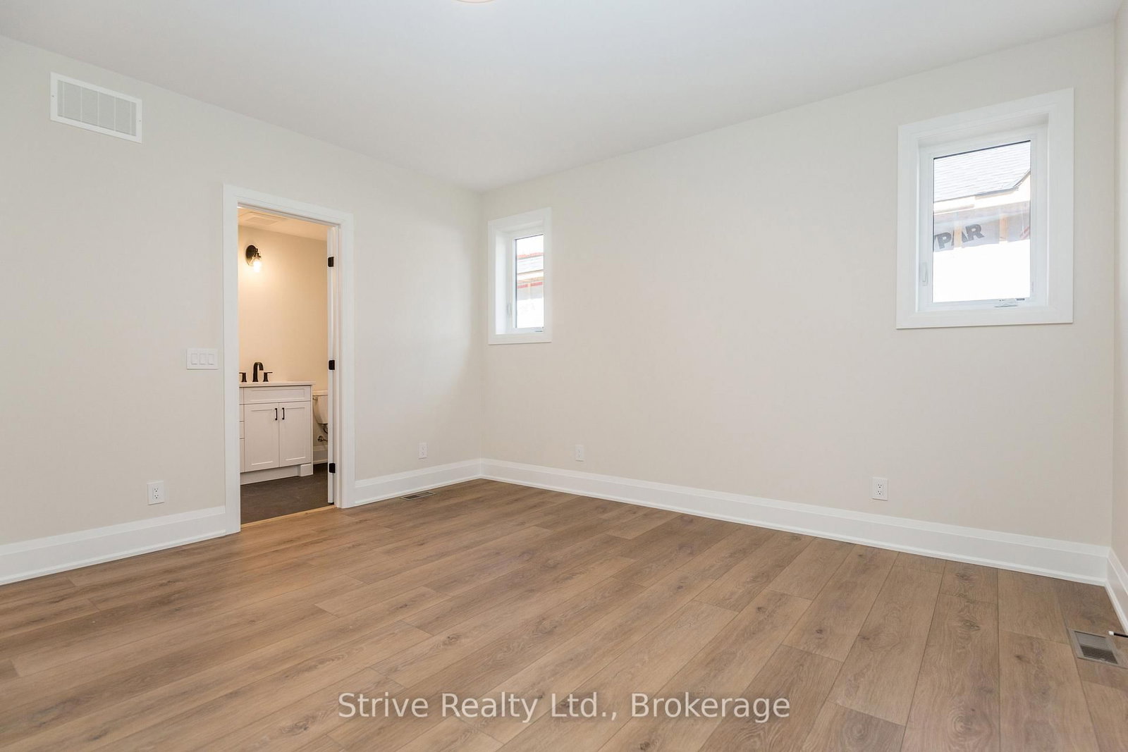 14 Northland Court • Oro-Medonte, ON photo 13