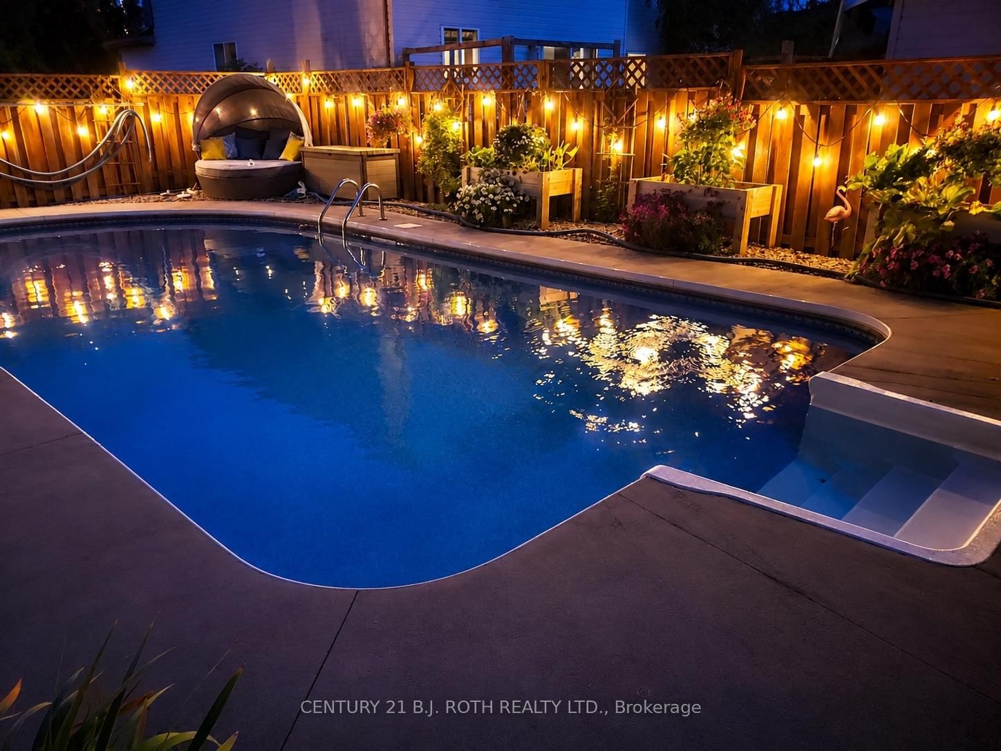 42 Farmstead Crescent • Barrie, ON photo 3