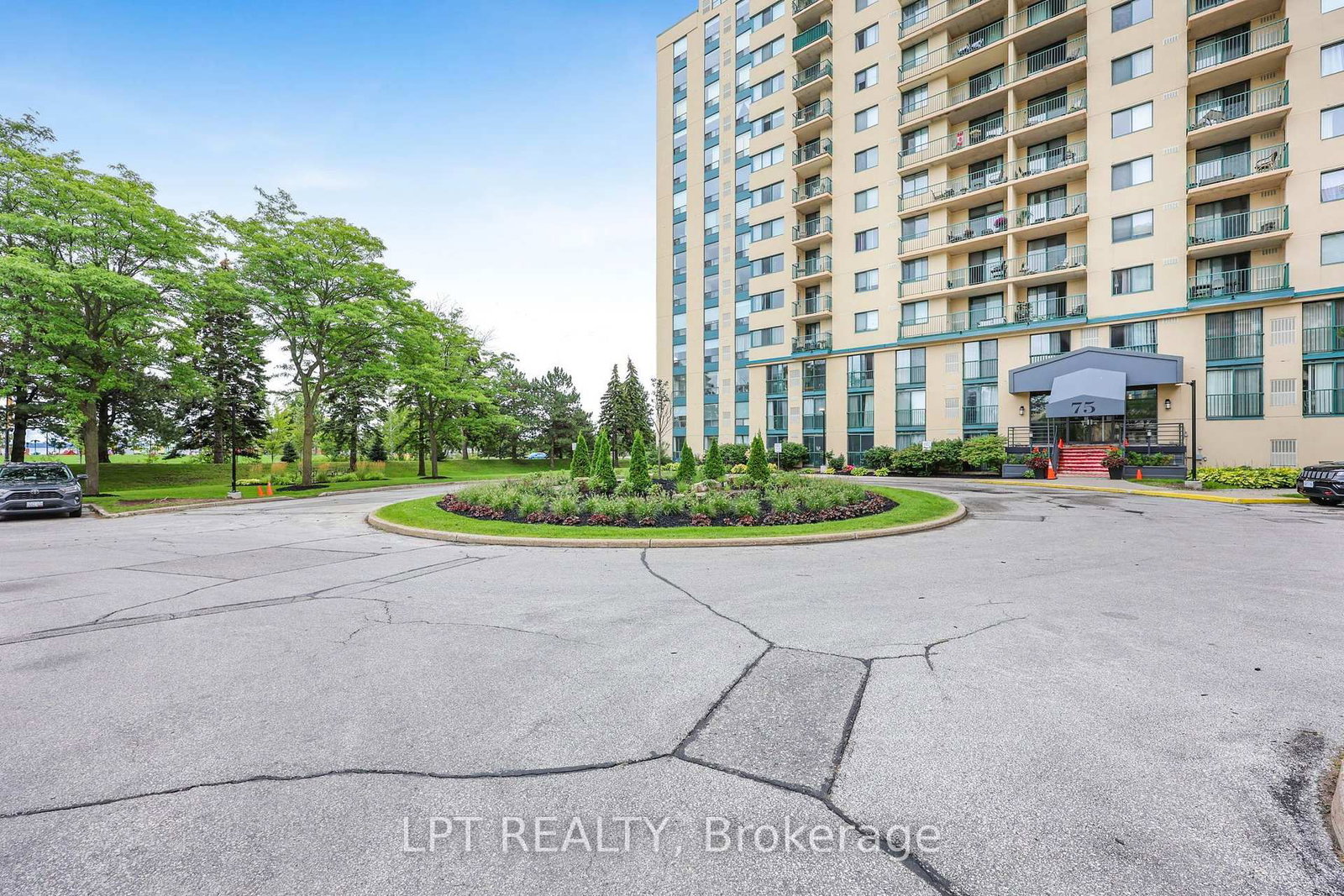 75 Ellen Street • #1111 • Barrie, ON photo 4