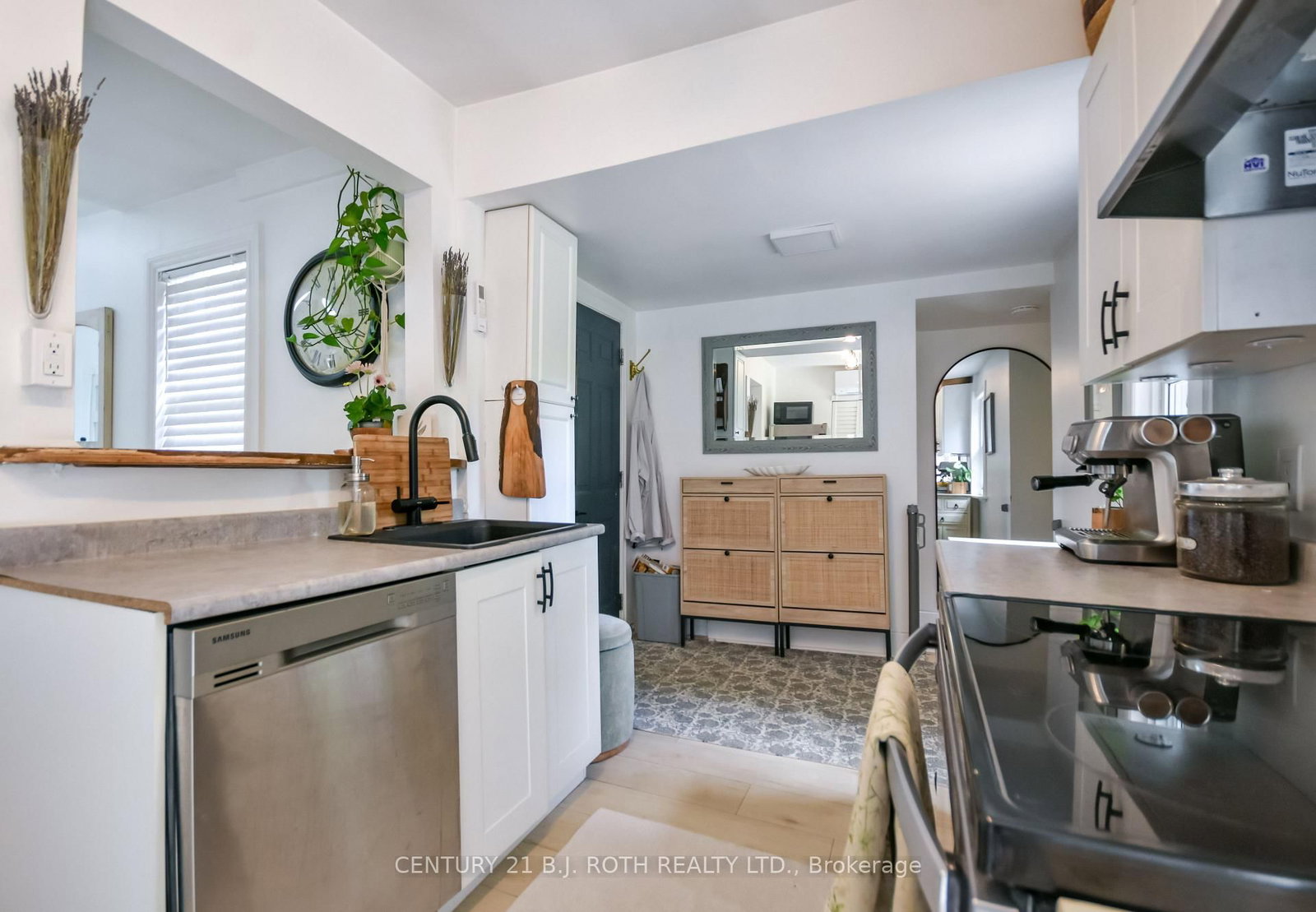 203 Southview Road • Barrie, ON photo 11