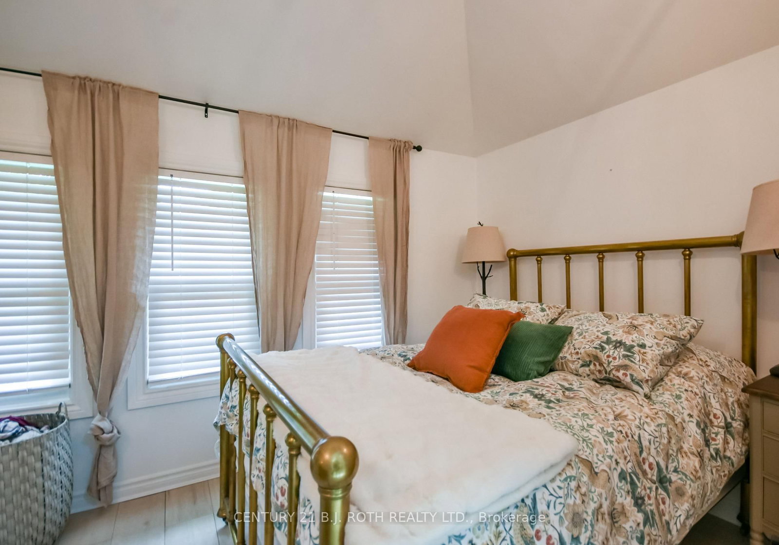 203 Southview Road • Barrie, ON photo 21