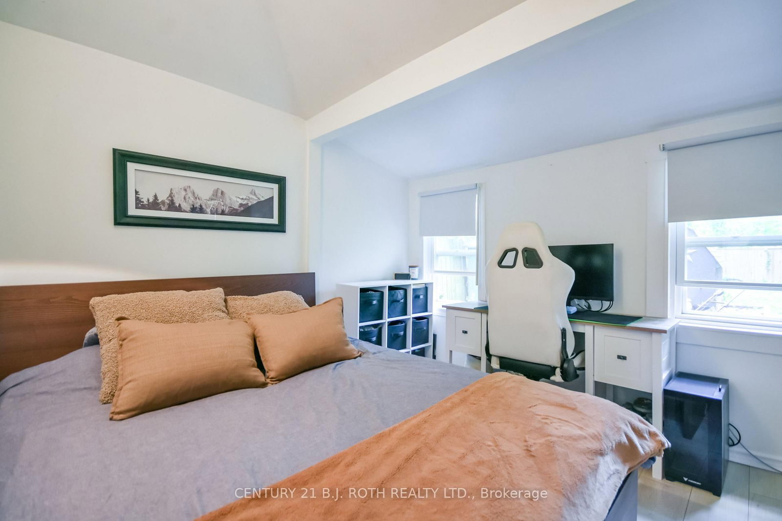 203 Southview Road • Barrie, ON photo 23