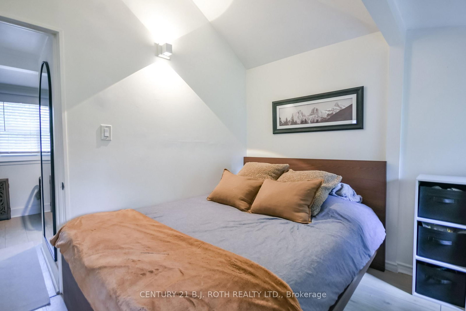203 Southview Road • Barrie, ON photo 24