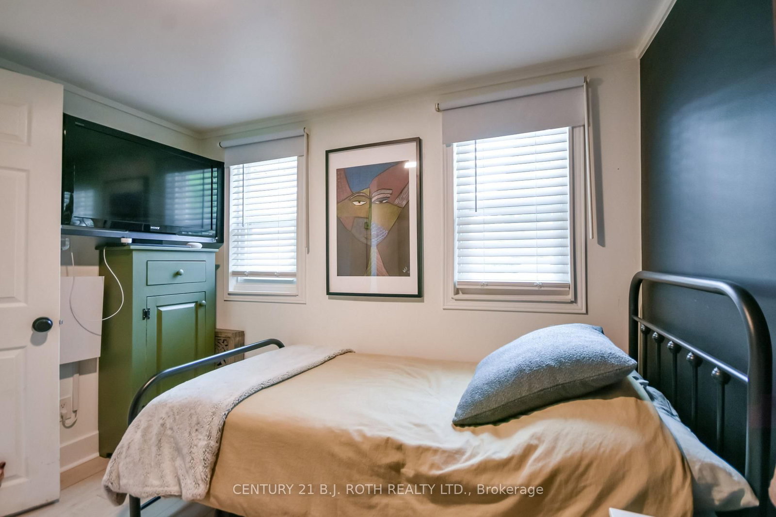 203 Southview Road • Barrie, ON photo 29