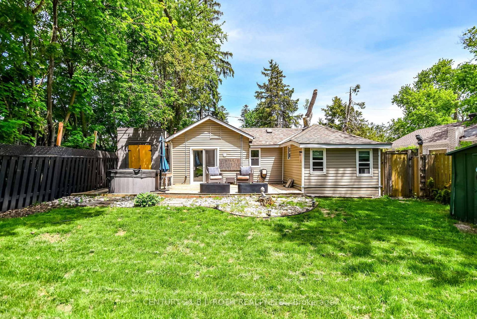 203 Southview Road • Barrie, ON photo 36